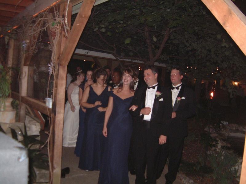 2003/10(Oct)/03(Urbik-Wedding)/800x600_2003-10-05 20-27-34.JPG